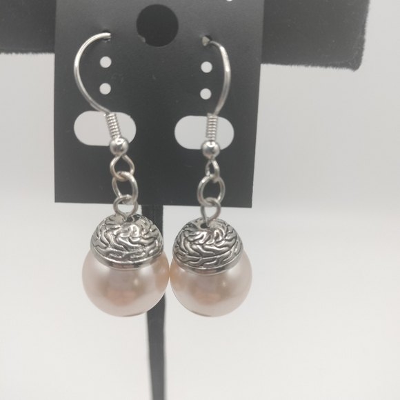 Elegant Silver and Cream Drop Dangle Faux Pearl Earrings Acorn Feminine - Picture 1 of 8
